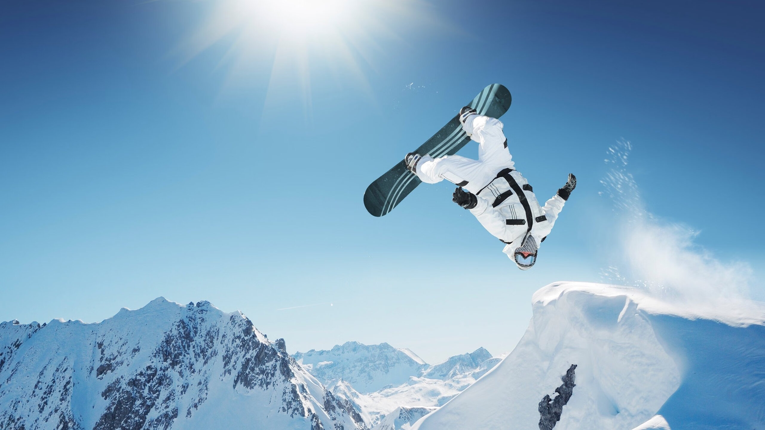 世界杯后：各大品牌拿冠军队颜色做联名周边 衣服、鞋帽一夜售罄