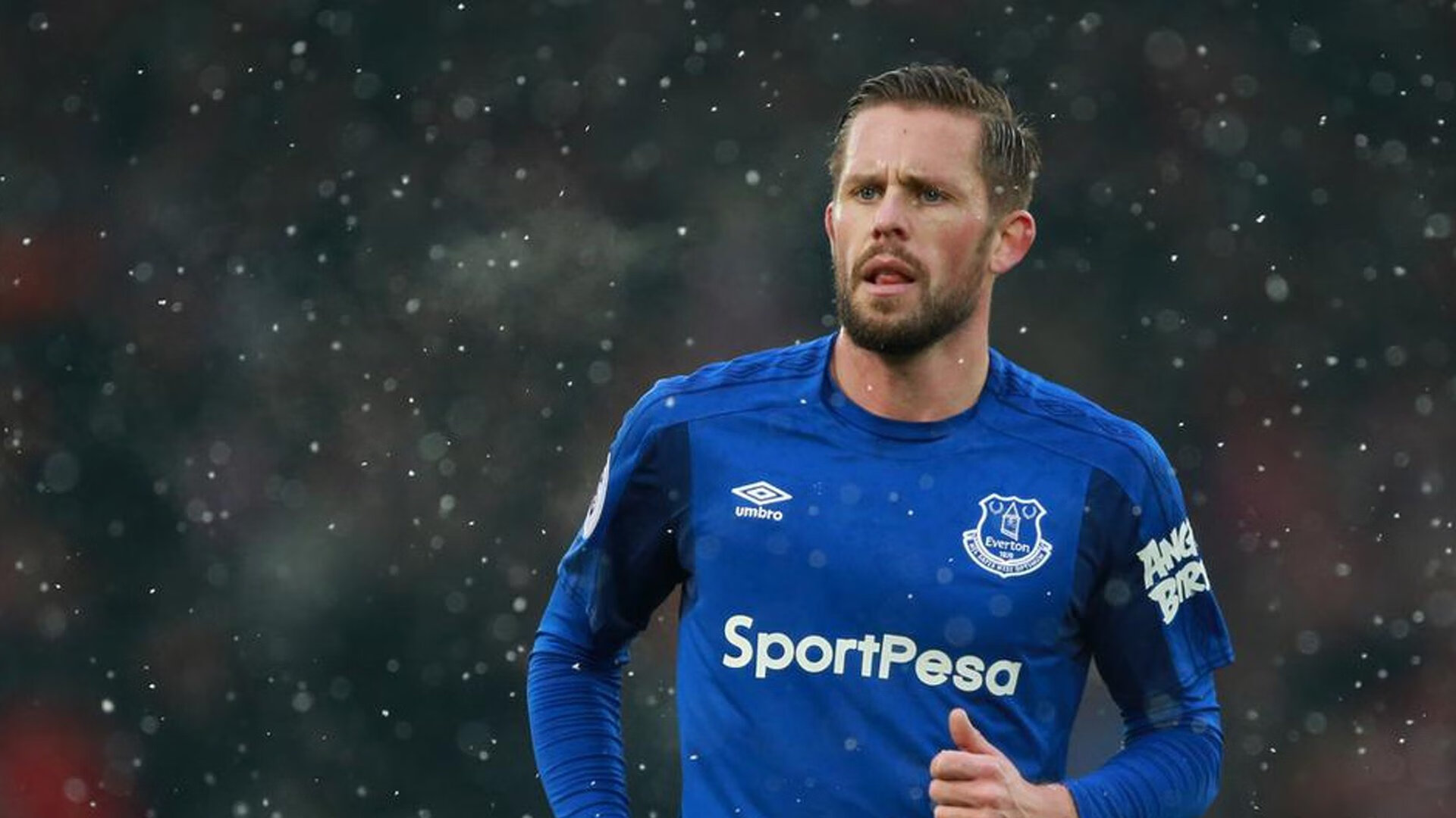 世界杯：球童选拔标准曝光 语言能力与礼仪训练同样重要